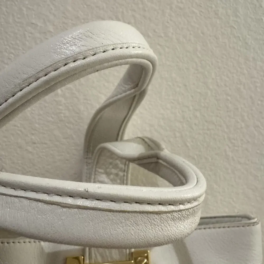 Tory Burch Gareth White Pebbled Leather Bucket Shoulder Tote Bag Gold Hardware